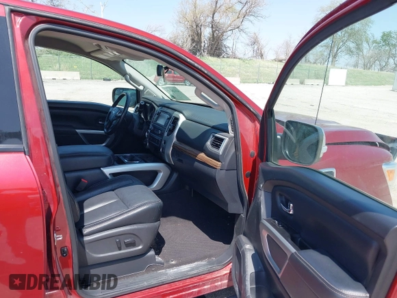 2017 Nissan Titan Platinum Reserve с VIN 1N6AA1E57HN522051, выставлен на аукционе IAAI как лот 42128392 с пробегом 101 378 миль миль и . История ставок и продаж доступна на DreamBid. Изображение 5.