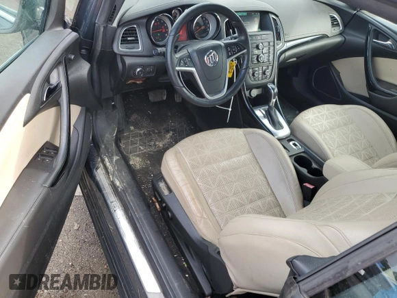 2016 Buick Cascada Premium с VIN W04WT3N51GG037643, выставлен на аукционе Copart как лот 63238994 с пробегом 75 024 миль миль и Списание • Salvage title. История ставок и продаж доступна на DreamBid. Изображение 8.