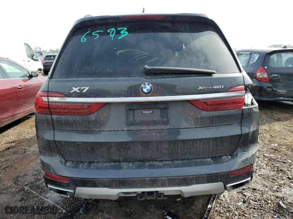 2021 BMW X7 xDrive40i with VIN 5UXCW2C0XM9E56755, listed as a Copart auction lot 45556525 with 46,960 mi miles and Salvage Title. Bid and sale history available at carsss.com. Image 6.