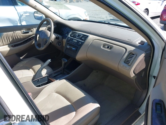 2000 Honda Accord EX with VIN 1HGCG1656YA060793, listed as a IAAI auction lot 41884449 with 232,519 mi miles and . Bid and sale history available at DreamBid. Image 5.