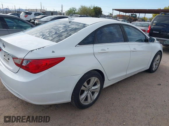 2011 Hyundai Sonata GLS with VIN 5NPEB4AC2BH183343, listed as a IAAI auction lot 41986671 with 251,471 mi miles and . Bid and sale history available at carsss.com. Image 4.