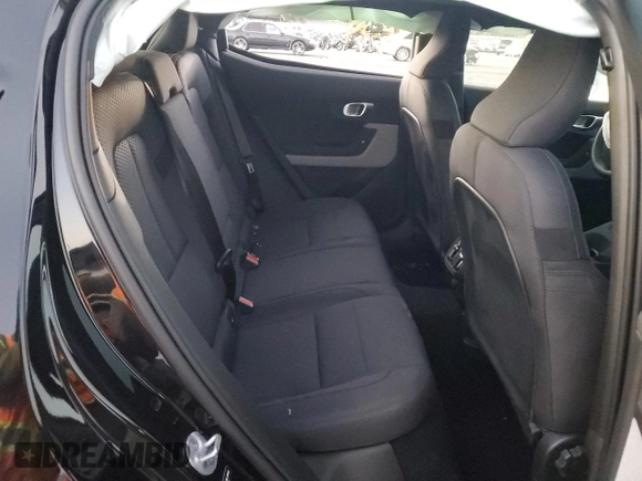 2024 Polestar 2 z VIN YSMFE3KA0RL233007, wystawiony jako Copart lot #81543414 z przebiegiem 4569 mil mil oraz Szkody całkowita. Historia ofert i sprzedaży dostępna na DreamBid. Obrazek 11.