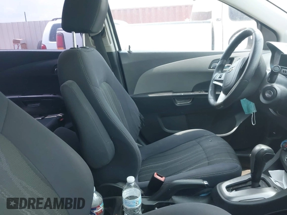 2013 Chevrolet Sonic LT with VIN 1G1JC5SH0D4105379, listed as a IAAI auction lot 42188189 with 198,896 mi miles and . Bid and sale history available at DreamBid. Image 5.