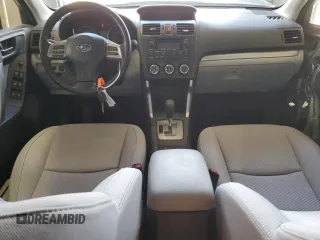 2015 Subaru Forester z VIN SA0123301, wystawiony jako Copart lot #54677574 z przebiegiem 58 430 mil mil oraz Szkoda całkowita • Salvage title. Historia ofert i sprzedaży dostępna na DreamBid. Obrazek 8.