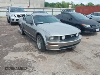 2008 Ford Mustang GT Deluxe with VIN 1ZVHT82H585136311, listed as a IAAI auction lot 42387408 with 147,867 mi miles and . Bid and sale history available at DreamBid. Image 1.