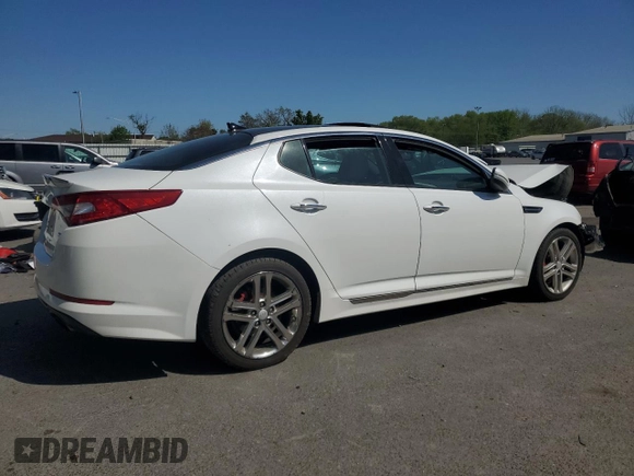 2013 Kia Optima SX z VIN 5XXGR4A63DG100161, wystawiony jako Copart lot #55036865 z przebiegiem Nie podano mil oraz Szkoda całkowita • Salvage title. Historia ofert i sprzedaży dostępna na DreamBid. Obrazek 3.