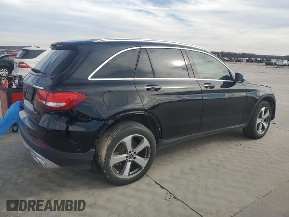 2019 Mercedes-Benz GLC 300 with VIN WDC0G4JB0KV171740, listed as a Copart auction lot 43021115 with 33,764 mi miles and Clean title. Bid and sale history available at DreamBid. Image 3.