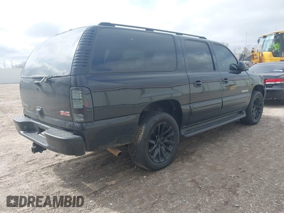 2005 GMC Yukon XL SLT with VIN 3GKFK16Z65G201702, listed as a IAAI auction lot 41482057 with Not Provided miles. Bid and sale history available at carsss.com. Image 4.