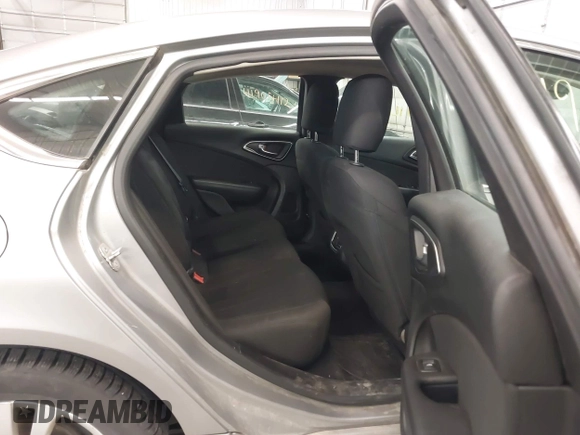 2015 Chrysler 200 Limited with VIN 1C3CCCAB1FN534985, listed as a IAAI auction lot 41914112 with 168,252 mi miles. Bid and sale history available at carsss.com. Image 8.