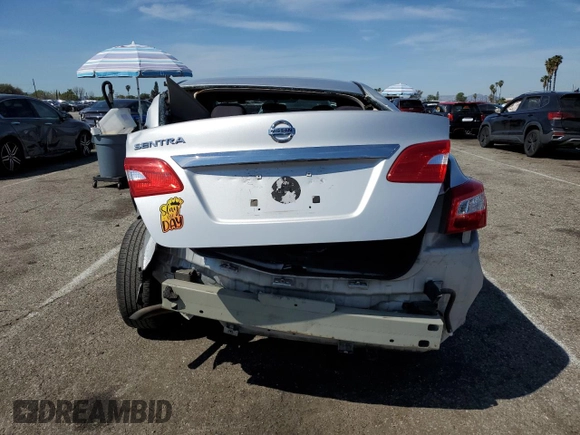 2017 Nissan Sentra SR z VIN 3N1AB7AP1HY255618, wystawiony jako Copart lot #50246455 z przebiegiem 76 594 mil mil oraz Szkoda całkowita • Salvage title. Historia ofert i sprzedaży dostępna na DreamBid. Obrazek 6.
