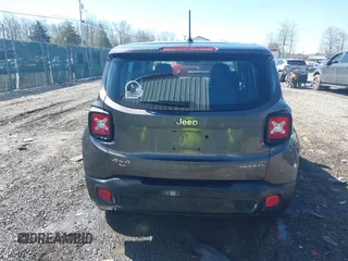 2017 Jeep Renegade Sport with VIN ZACCJBAB4HPF33738, listed as a IAAI auction lot 41754812 with 137,721 mi miles and . Bid and sale history available at carsss.com. Image 17.