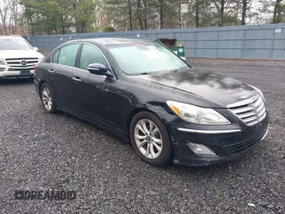 2013 Hyundai Genesis 3.8L with VIN KMHGC4DD4DU238390, listed as a IAAI auction lot 41850933 with 206,825 mi miles. Bid and sale history available at carsss.com. Image 1.