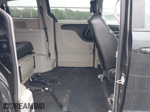2018 Dodge Grand Caravan SE with VIN 2C7WDGBG5JR190468, listed as a IAAI auction lot 42173227 with 49,451 mi miles and . Bid and sale history available at DreamBid. Image 8.