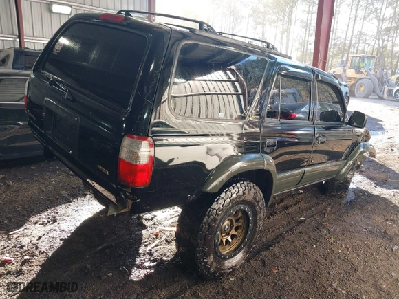 1997 Toyota 4Runner Limited with VIN JT3HN87R9V0073242, listed as a IAAI auction lot 41664630 with 189,225 mi miles. Bid and sale history available at carsss.com. Image 4.