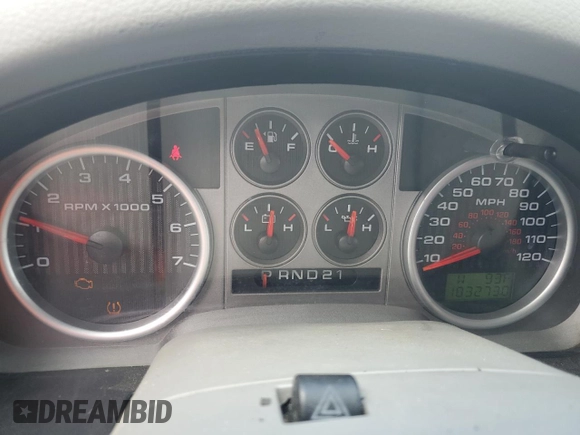 2008 Ford F-150 STX z VIN 1FTRX12W18KC71000, wystawiony jako Copart lot #62380915 z przebiegiem 183 273 mil mil oraz Czysty tytuł • Clean title. Historia ofert i sprzedaży dostępna na DreamBid. Obrazek 9.