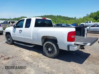 2007 Chevrolet Silverado 1500 LT w/2LT with VIN 2GCEC19JX71663055, listed as a IAAI auction lot 42192320 with 164,964 mi miles. Bid and sale history available at carsss.com. Image 3.