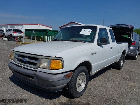 1997 Ford Ranger Splash with VIN 1FTCR14U1VPA69767, listed as a IAAI auction lot 42016142 with 261,438 mi miles. Bid and sale history available at carsss.com. Image 2.