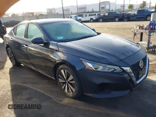 2020 Nissan Altima 2.5 SV with VIN 1N4BL4DV7LC119556, listed as a IAAI auction lot 41692019 with 89,516 mi miles. Bid and sale history available at carsss.com. Image 1.