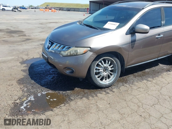2009 Nissan Murano S with VIN JN8AZ18W09W101370, listed as a IAAI auction lot 42100083 with 168,687 mi miles and . Bid and sale history available at carsss.com. Image 6.