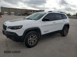 2022 Jeep Cherokee Trailhawk with VIN 1C4PJMBXXND502267, listed as a Copart auction lot 48522564 with 28,554 mi miles and Clean Title. Bid and sale history available at carsss.com. Image 1.