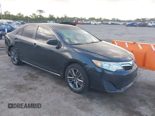 2014 Toyota Camry L with VIN 4T4BF1FK7ER349244, listed as a IAAI auction lot 42040599 with 186,545 mi miles. Bid and sale history available at carsss.com. Image 1.