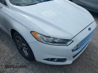 2013 Ford Fusion SE with VIN 3FA6P0HR9DR185038, listed as a IAAI auction lot 42104424 with 174,354 mi miles. Bid and sale history available at carsss.com. Image 13.