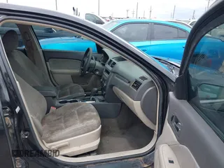 2010 Ford Fusion SE z VIN 3FAHP0HA6AR340837, wystawiony jako IAAI lot #42606746 z przebiegiem 189 204 mil mil oraz . Historia ofert i sprzedaży dostępna na DreamBid. Obrazek 5.