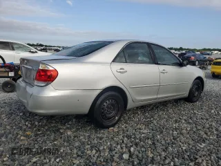 2006 Toyota Camry STD with VIN 4T1BE32K76U666957, listed as a Copart auction lot 51637265 with 303,409 mi miles and Salvage Title. Bid and sale history available at DreamBid. Image 3.