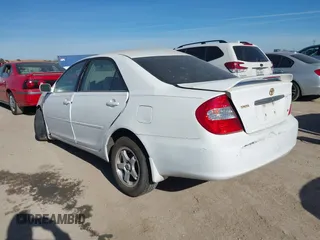 2004 Toyota Camry LE with VIN 4T1BF30KX4U065023, listed as a IAAI auction lot 41085725 with 278,218 mi miles. Bid and sale history available at carsss.com. Image 3.