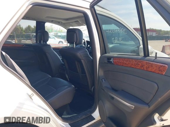 2009 Mercedes-Benz M 350 with VIN 4JGBB86EX9A463920, listed as a IAAI auction lot 42049990 with 113,363 mi miles and . Bid and sale history available at carsss.com. Image 8.