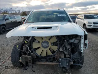 2017 Chevrolet Silverado 3500HD LTZ with VIN 1GC4K0CY6HF236531, listed as a Copart auction lot 80794894 with 0 mi miles and Salvage Title. Bid and sale history available at carsss.com. Image 5.