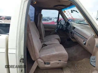 1995 Ford F-150 z VIN 1FTEF15Y7SLB47443, wystawiony jako IAAI lot #42161995 z przebiegiem 267 909 mil mil oraz . Historia ofert i sprzedaży dostępna na DreamBid. Obrazek 5.
