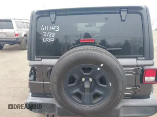 2019 Jeep Wrangler Unlimited Sport Altitude with VIN 1C4HJXDG0KW559807, listed as a IAAI auction lot 41790082 with 34,221 mi miles and . Bid and sale history available at DreamBid. Image 17.