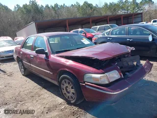 2007 Mercury Grand Marquis GS with VIN 2MEFM74V87X631537, listed as a IAAI auction lot 41618132 with 1 mi miles. Bid and sale history available at carsss.com. Image 1.