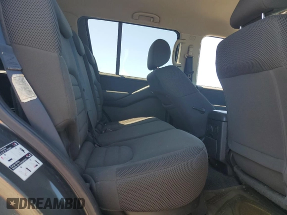 2008 Nissan Pathfinder S z VIN 5N1AR18BX8C660266, wystawiony jako Copart lot #59565155 z przebiegiem 107 273 mil mil oraz Czysty tytuł • Clean title. Historia ofert i sprzedaży dostępna na DreamBid. Obrazek 11.