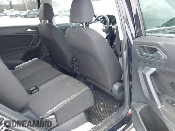 2020 Volkswagen Tiguan S with VIN 3VV0B7AXXLM080652, listed as a IAAI auction lot 41379678 with 46,330 mi miles and . Bid and sale history available at DreamBid. Image 8.