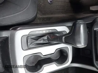 2017 Chevrolet Colorado 4WD LT z VIN 1GCGTCEN5H1227895, wystawiony jako IAAI lot #42384312 z przebiegiem 121 910 mil mil oraz . Historia ofert i sprzedaży dostępna na DreamBid. Obrazek 17.