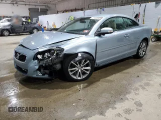 2011 Volvo C70 with VIN YV1672MC4BJ109512, listed as a Copart auction lot 41443565 with 127,267 mi miles and Salvage Title. Bid and sale history available at carsss.com. Image 1.