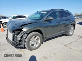 2022 Hyundai Tucson SEL with VIN 5NMJB3AE4NH133264, listed as a Copart auction lot 49645295 with 5,881 mi miles and Salvage Title. Bid and sale history available at carsss.com. Image 1.