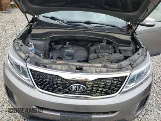 2015 Kia Sorento LX z VIN 5XYKTCA62FG564840, wystawiony jako Copart lot #57957775 z przebiegiem 98 750 mil mil oraz Czysty tytuł • Clean title. Historia ofert i sprzedaży dostępna na DreamBid. Obrazek 12.