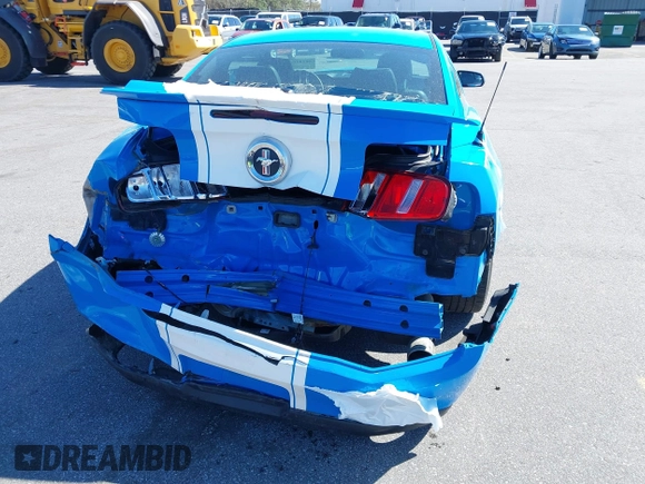 2011 Ford Mustang V6 с VIN 1ZVBP8AM6B5154462, выставлен на аукционе IAAI как лот 41813734 с пробегом 42 412 миль миль и . История ставок и продаж доступна на DreamBid. Изображение 6.