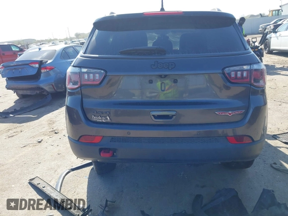 2019 Jeep Compass Trailhawk with VIN 3C4NJDDBXKT811171, listed as a IAAI auction lot 41786708 with 107,697 mi miles and . Bid and sale history available at carsss.com. Image 16.