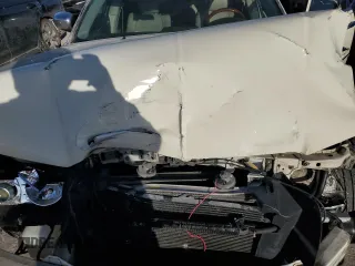 2006 Chrysler 300 C z VIN 2C3KA63H46H224097, wystawiony jako Copart lot #46235425 z przebiegiem 147 147 mil mil oraz Szkoda całkowita • Salvage title. Historia ofert i sprzedaży dostępna na DreamBid. Obrazek 13.