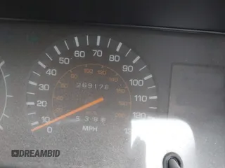 1990 Toyota Camry DLX z VIN 4T1SV21EXLU271320, wystawiony jako IAAI lot #41798353 z przebiegiem 269 178 mil mil oraz . Historia ofert i sprzedaży dostępna na DreamBid. Obrazek 7.