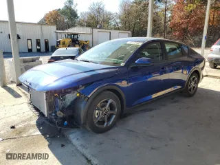 2025 Kia K4 LXS with VIN 3KPFT4DE0SE013453, listed as a Copart auction lot 83064814 with 768 mi miles and Clean Title. Bid and sale history available at carsss.com. Image 1.