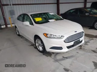 2016 Ford Fusion SE with VIN 1FA6P0HD3G5133027, listed as a IAAI auction lot 41843634 with 112,896 mi miles. Bid and sale history available at carsss.com. Image 1.