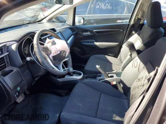 2020 Honda Fit EX z VIN 3HGGK5H89LM717886, wystawiony jako Copart lot #67691462 z przebiegiem 46 021 mil mil oraz . Historia ofert i sprzedaży dostępna na DreamBid. Obrazek 7.