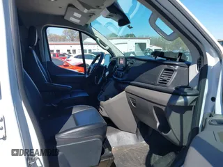 2020 Ford Transit Cargo z VIN 1FTBR1Y84LKB79621, wystawiony jako IAAI lot #41802213 z przebiegiem 89 167 mil mil oraz . Historia ofert i sprzedaży dostępna na DreamBid. Obrazek 5.