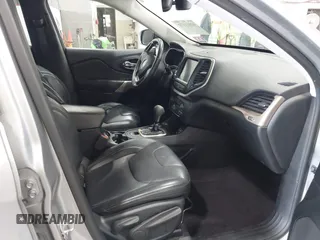 2017 Jeep Cherokee Latitude с VIN 1C4PJMCBXHW612358, выставлен на аукционе IAAI как лот 42611172 с пробегом 77 817 миль миль и . История ставок и продаж доступна на DreamBid. Изображение 5.