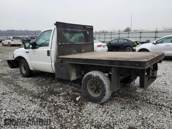 1999 Ford Super Duty F-250 XL with VIN 1FTNF20L1XEC34865, listed as a Copart auction lot 44930965 with 493,500 mi miles and Salvage Title. Bid and sale history available at carsss.com. Image 2.